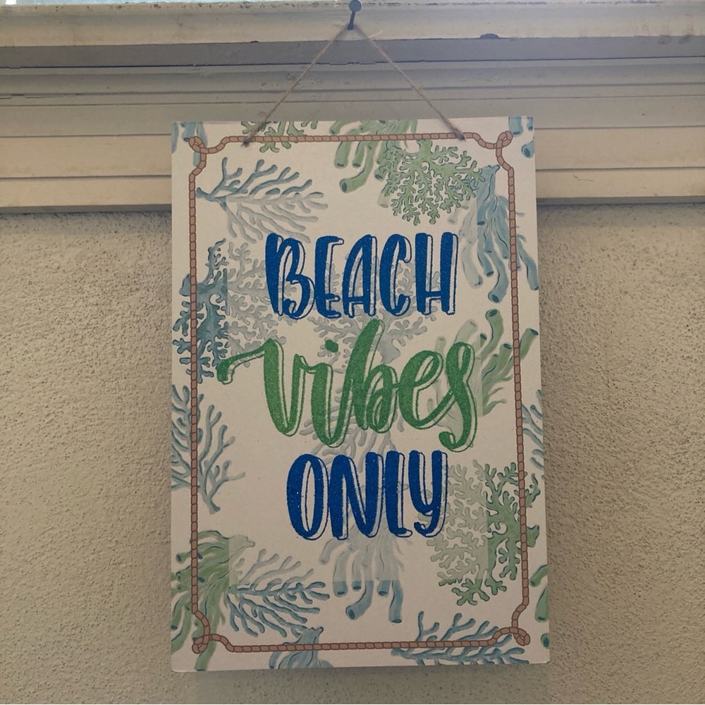 “Beach Vibes Only” Doorhanger Sign Decor Coastal-Brand New!